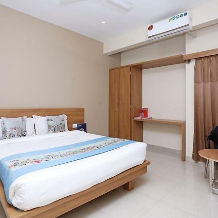 Oyo 6447 Samasth Rooms And Suites Mysore Luaran gambar