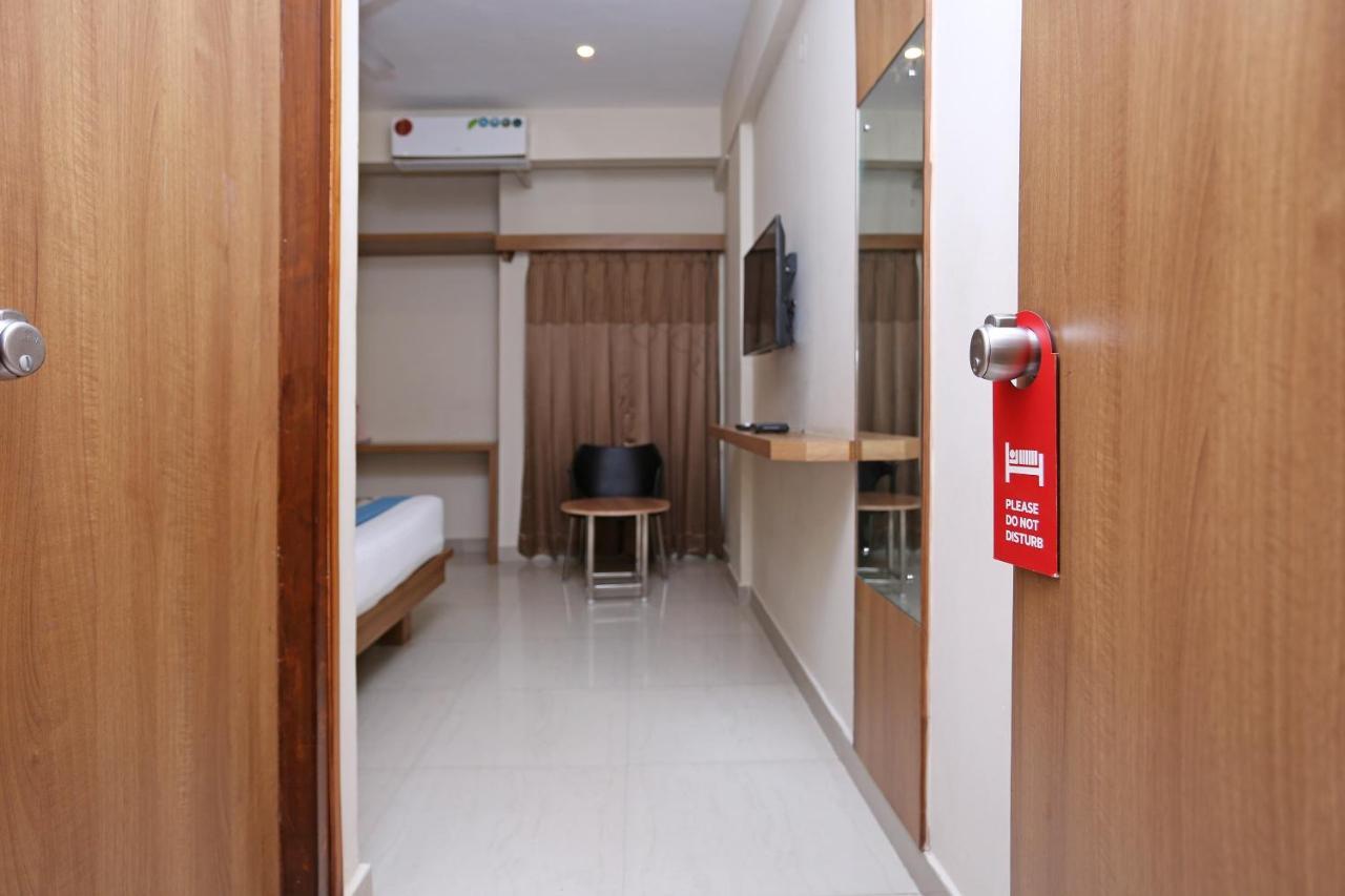 Oyo 6447 Samasth Rooms And Suites Mysore Luaran gambar