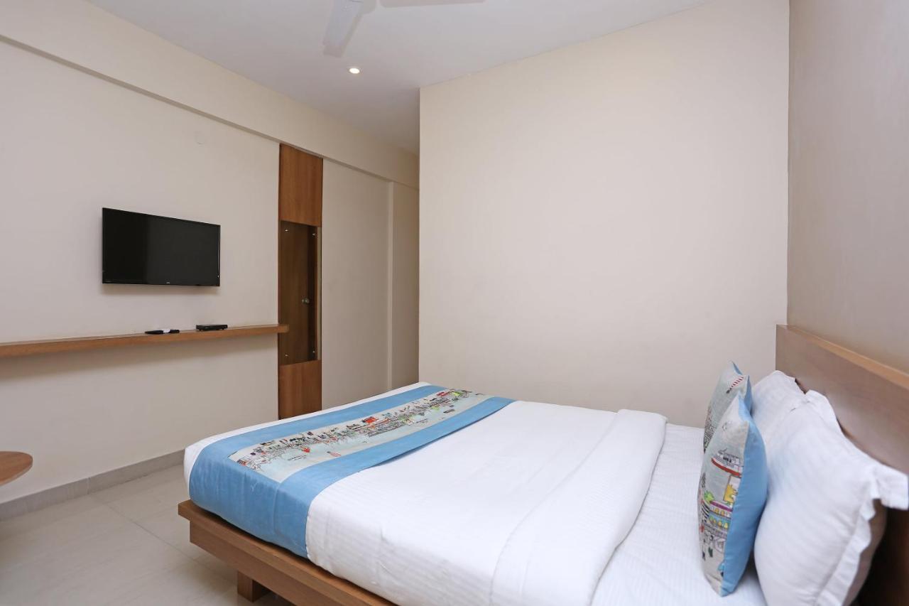 Oyo 6447 Samasth Rooms And Suites Mysore Luaran gambar