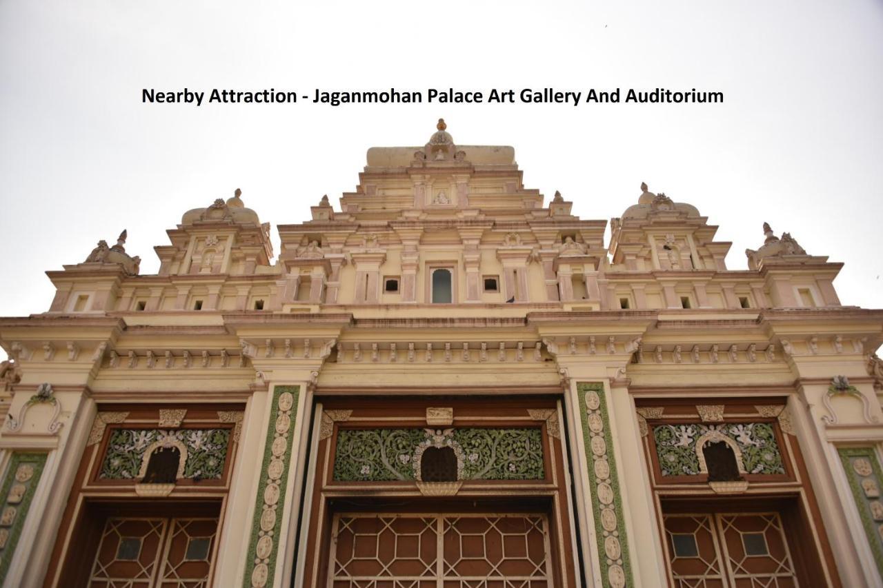 Oyo 6447 Samasth Rooms And Suites Mysore Luaran gambar