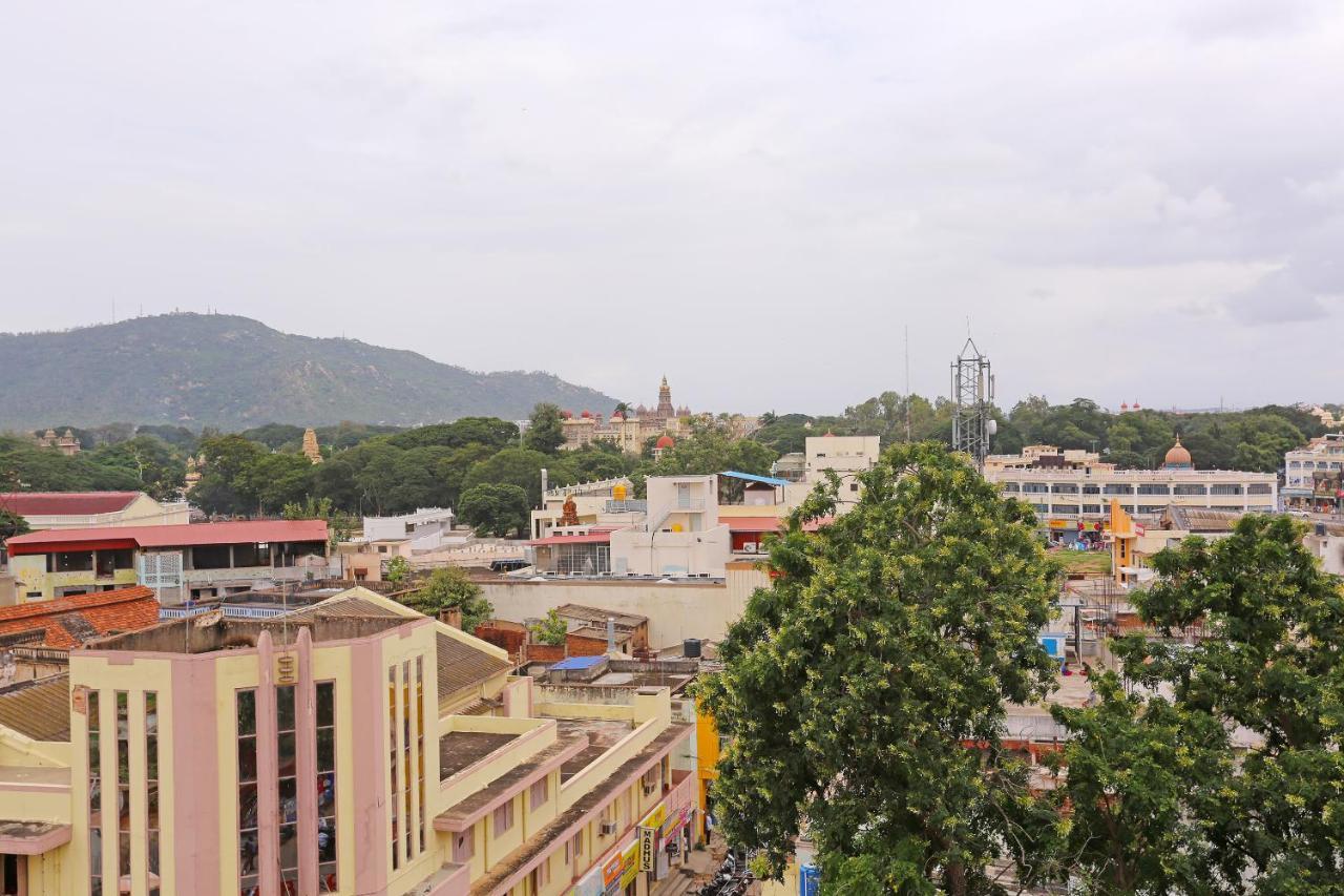 Oyo 6447 Samasth Rooms And Suites Mysore Luaran gambar
